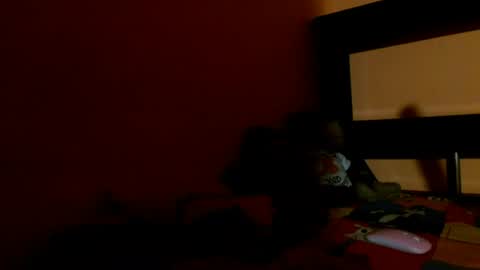 Snapshot of tomboyblue chatting on 06/26/26, 01:43 Blue online show from 06/26/26, 01:43