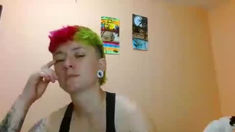 Snapshot of tomboyblue chatting on 08/02/26, 04:11 Blue online show from 08/02/26, 04:11