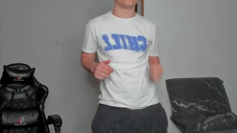 tomboysexy_ online show from 05/18/26, 09:31