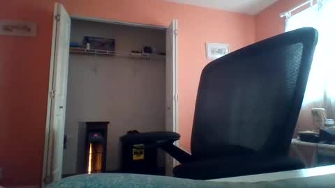 Snapshot of tomcat4848 chatting on 01/23/25, 01:56 tomcat4848 online show from 01/23/25, 01:56