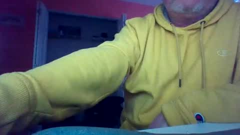 Snapshot of tomcat4848 chatting on 02/04/25, 10:02 tomcat4848 online show from 02/04/25, 10:02