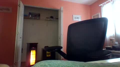 Snapshot of tomcat4848 chatting on 02/08/25, 01:11 tomcat4848 online show from 02/08/25, 01:11
