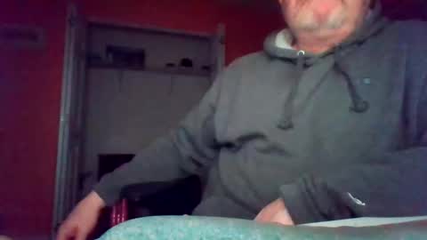 Snapshot of tomcat4848 chatting on 02/09/25, 03:43 tomcat4848 online show from 02/09/25, 03:43