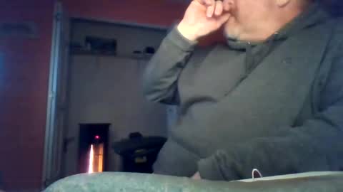 Snapshot of tomcat4848 chatting on 02/11/25, 01:20 tomcat4848 online show from 02/11/25, 01:20