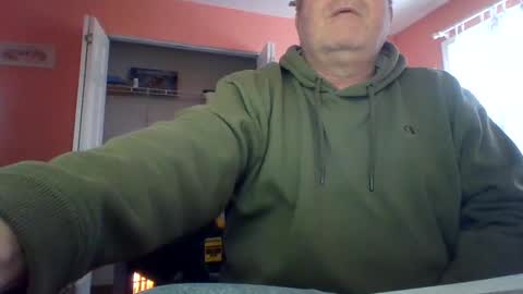 Snapshot of tomcat4848 chatting on 02/13/25, 08:24 tomcat4848 online show from 02/13/25, 08:24