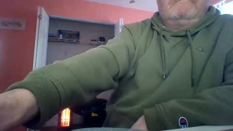 Snapshot of tomcat4848 chatting on 02/28/25, 09:33 tomcat4848 online show from 02/28/25, 09:33
