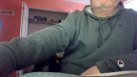 Snapshot of tomcat4848 chatting on 03/06/25, 09:31 tomcat4848 online show from 03/06/25, 09:31