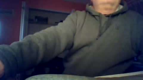Snapshot of tomcat4848 chatting on 03/12/25, 12:53 tomcat4848 online show from 03/12/25, 12:53