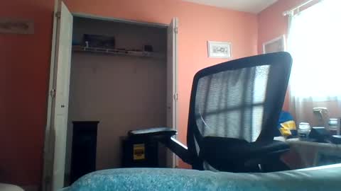 Snapshot of tomcat4848 chatting on 09/11/25, 12:49 tomcat4848 online show from 09/11/25, 12:49