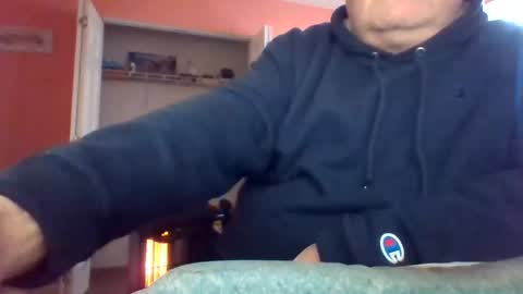 Snapshot of tomcat4848 chatting on 09/19/25, 11:44 tomcat4848 online show from 09/19/25, 11:44