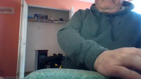 Snapshot of tomcat4848 chatting on 09/30/25, 03:39 tomcat4848 online show from 09/30/25, 03:39