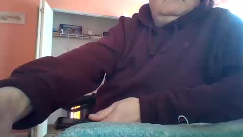 Snapshot of tomcat4848 chatting on 10/17/25, 03:47 tomcat4848 online show from 10/17/25, 03:47