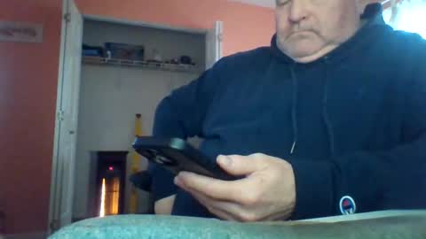 Snapshot of tomcat4848 chatting on 10/22/25, 04:51 tomcat4848 online show from 10/22/25, 04:51
