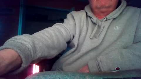 Snapshot of tomcat4848 chatting on 01/15/26, 11:26 tomcat4848 online show from 01/15/26, 11:26