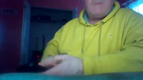 Snapshot of tomcat4848 chatting on 02/10/26, 10:03 tomcat4848 online show from 02/10/26, 10:03