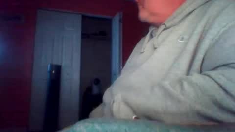 Snapshot of tomcat4848 chatting on 05/19/26, 01:56 tomcat4848 online show from 05/19/26, 01:56
