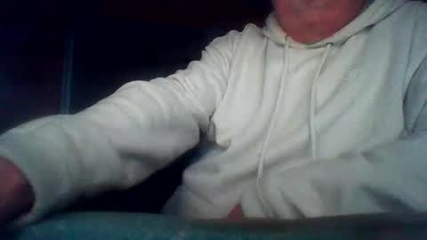 Snapshot of tomcat4848 chatting on 05/27/26, 03:25 tomcat4848 online show from 05/27/26, 03:25