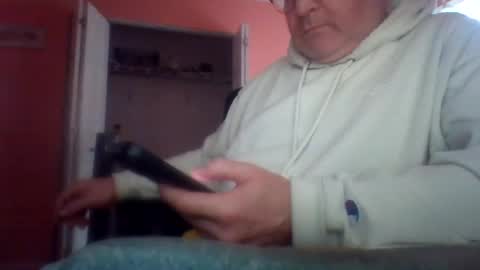 Snapshot of tomcat4848 chatting on 06/17/26, 01:56 tomcat4848 online show from 06/17/26, 01:56
