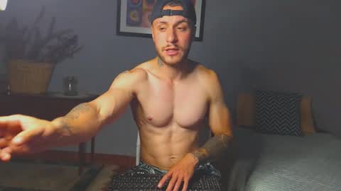 tomDavisXl online show from 03/24/26, 03:00