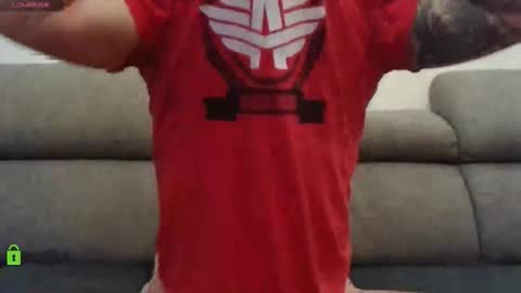 Snapshot of tomhardic chatting on 11/06/25, 09:26 TOM online show from 11/06/25, 09:26