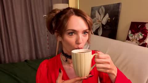 Snapshot of tomikavilandre chatting on 07/27/26, 07:10 Lana online show from 07/27/26, 07:10