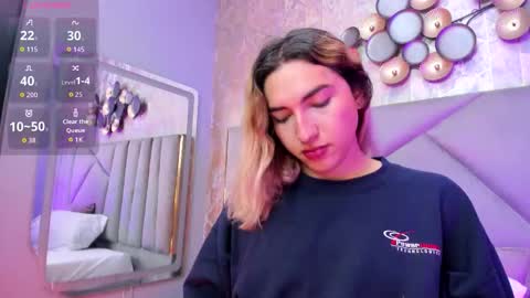 Snapshot of tomlondon_ chatting on 01/07/26, 01:46 online show from 01/07/26, 01:46