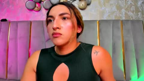 Snapshot of tomlondon_ chatting on 01/31/26, 07:11 online show from 01/31/26, 07:11