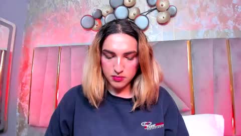 Snapshot of tomlondon_ chatting on 02/03/26, 05:40 online show from 02/03/26, 05:40