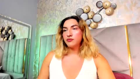 Snapshot of tomlondon_ chatting on 02/10/26, 03:49 online show from 02/10/26, 03:49