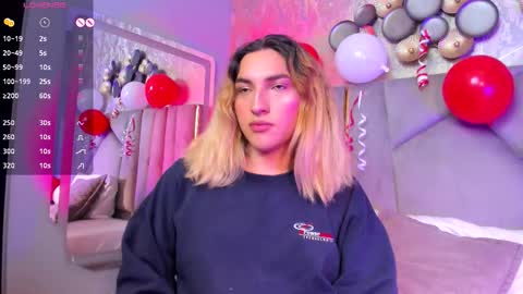 Snapshot of tomlondon_ chatting on 02/14/26, 04:26 online show from 02/14/26, 04:26