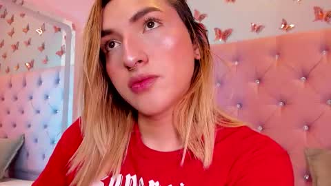 Snapshot of tomlondon_ chatting on 02/18/26, 03:19 online show from 02/18/26, 03:19