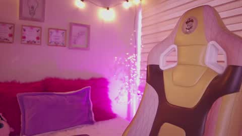 Blue  online show from 03/19/26, 12:42