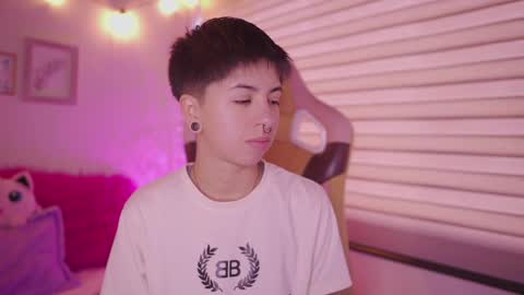 Blue  online show from 04/09/26, 12:32