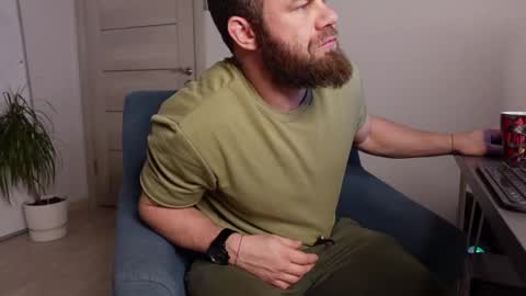  tommy burnzzz  online show from 12/02/24, 02:20