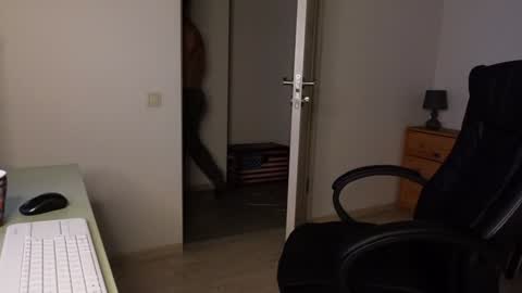  tommy burnzzz  online show from 12/29/24, 06:14