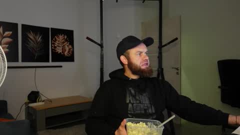  tommy burnzzz  online show from 11/19/25, 06:46