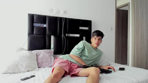   online show from 01/20/25, 02:25