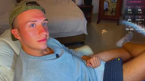 Snapshot of tommy_cumfinger chatting on 09/09/25, 05:40 Tommy online show from 09/09/25, 05:40