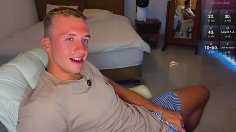 Snapshot of tommy_cumfinger chatting on 09/13/25, 04:56 Tommy online show from 09/13/25, 04:56