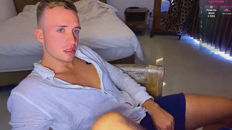 Snapshot of tommy_cumfinger chatting on 06/21/26, 04:15 Tommy online show from 06/21/26, 04:15