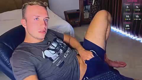 Snapshot of tommy_cumfinger chatting on 07/03/26, 04:19 Tommy online show from 07/03/26, 04:19