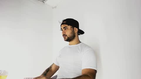 tommy_sccott online show from 10/22/25, 11:04