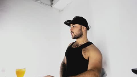 tommy_sccott online show from 10/25/25, 09:31