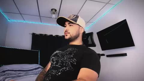 Snapshot of tommy_sccott chatting on 02/04/26, 09:42 tommy_sccott online show from 02/04/26, 09:42