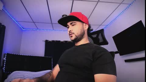 Snapshot of tommy_sccott chatting on 02/07/26, 09:29 tommy_sccott online show from 02/07/26, 09:29