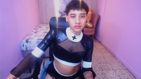 tommy_sweet1 online show from 02/03/25, 03:20