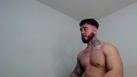 Snapshot of tommyblessd1 chatting on 12/05/24, 08:33 Steven online show from 12/05/24, 08:33