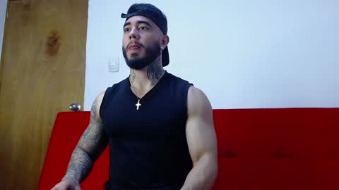 Snapshot of tommyblessd1 chatting on 01/28/25, 05:32 Steven online show from 01/28/25, 05:32