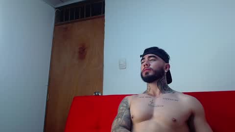 Snapshot of tommyblessd1 chatting on 01/30/25, 09:47 Steven online show from 01/30/25, 09:47