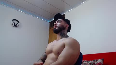 Snapshot of tommyblessd1 chatting on 02/27/25, 10:04 Steven online show from 02/27/25, 10:04